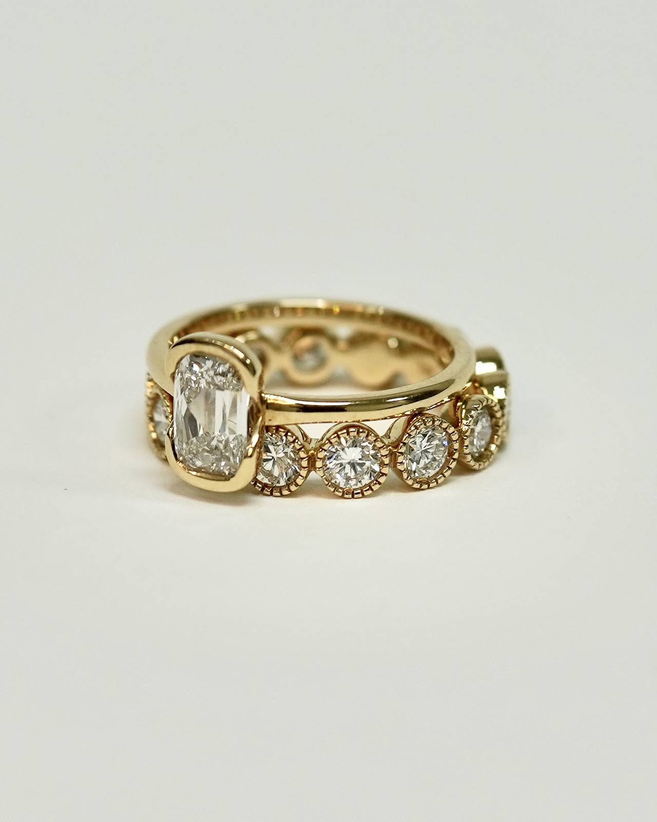 Old European Round Diamond Bezel Set Wedding Band - Image 4